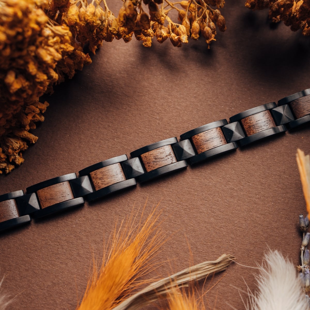 Rhapsody (Walnut/Black) | Holzkern Wood Watches
