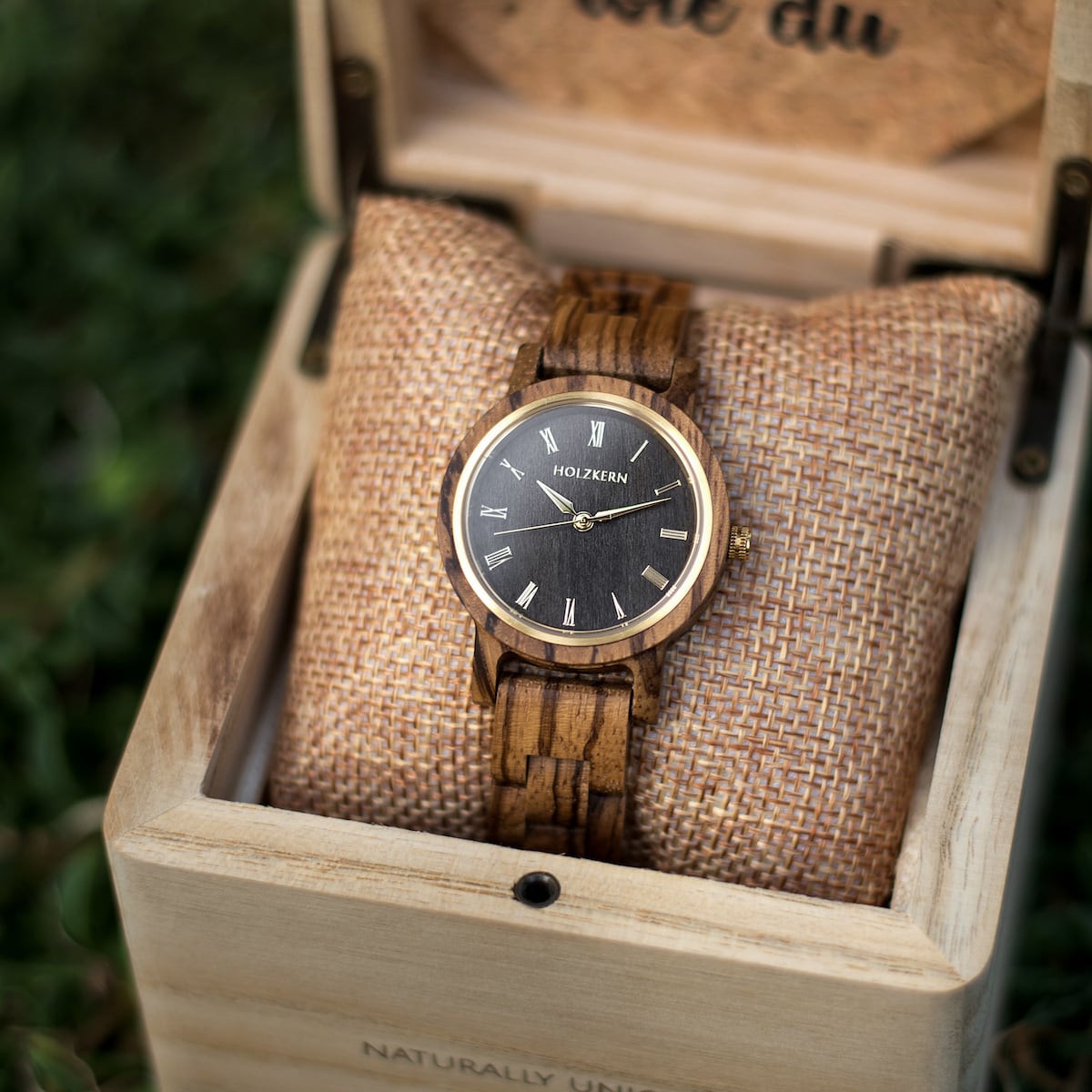 Earth (Zebrawood/Maple) | Holzkern Wood Watches