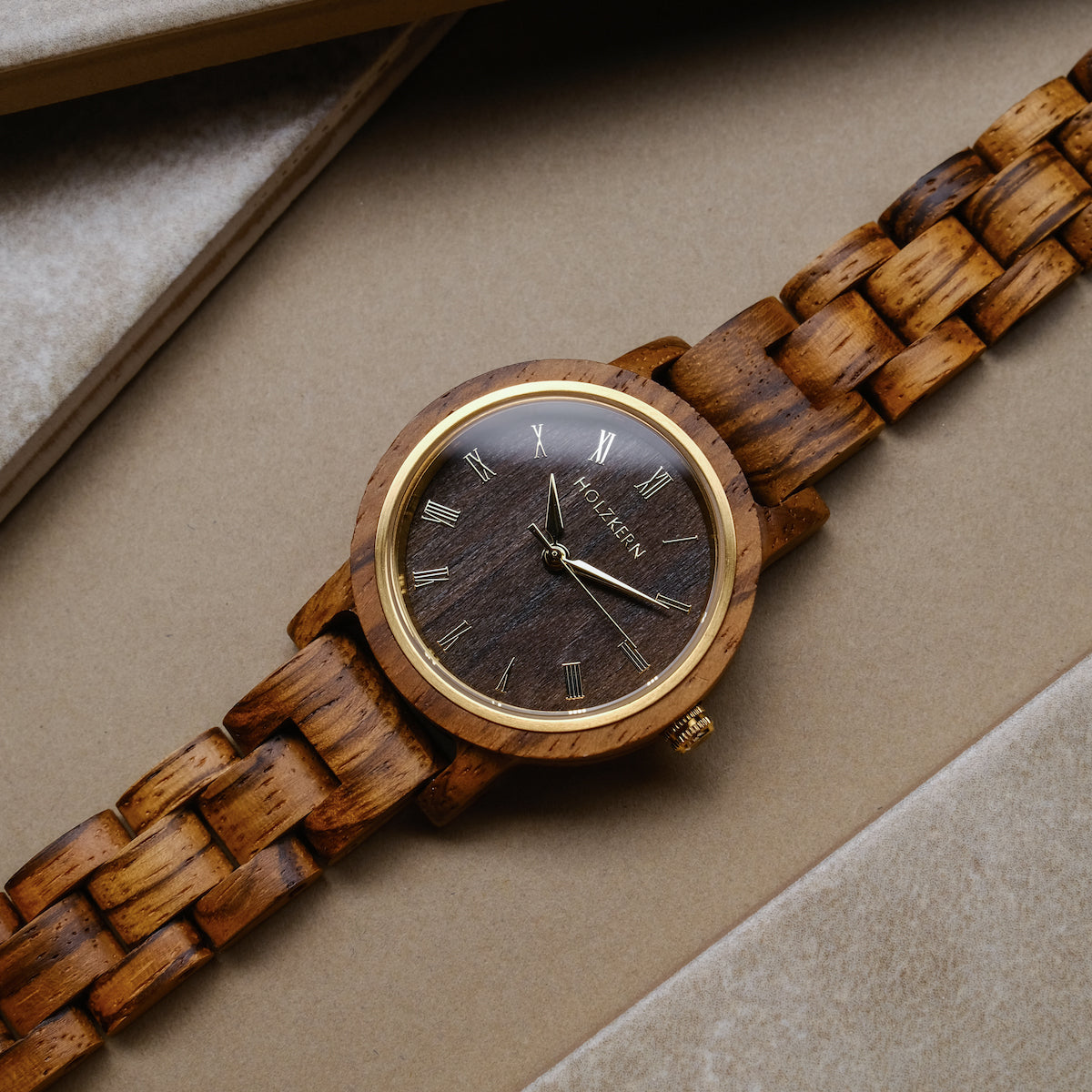 Earth (Zebrawood/Maple) | Holzkern Wood Watches