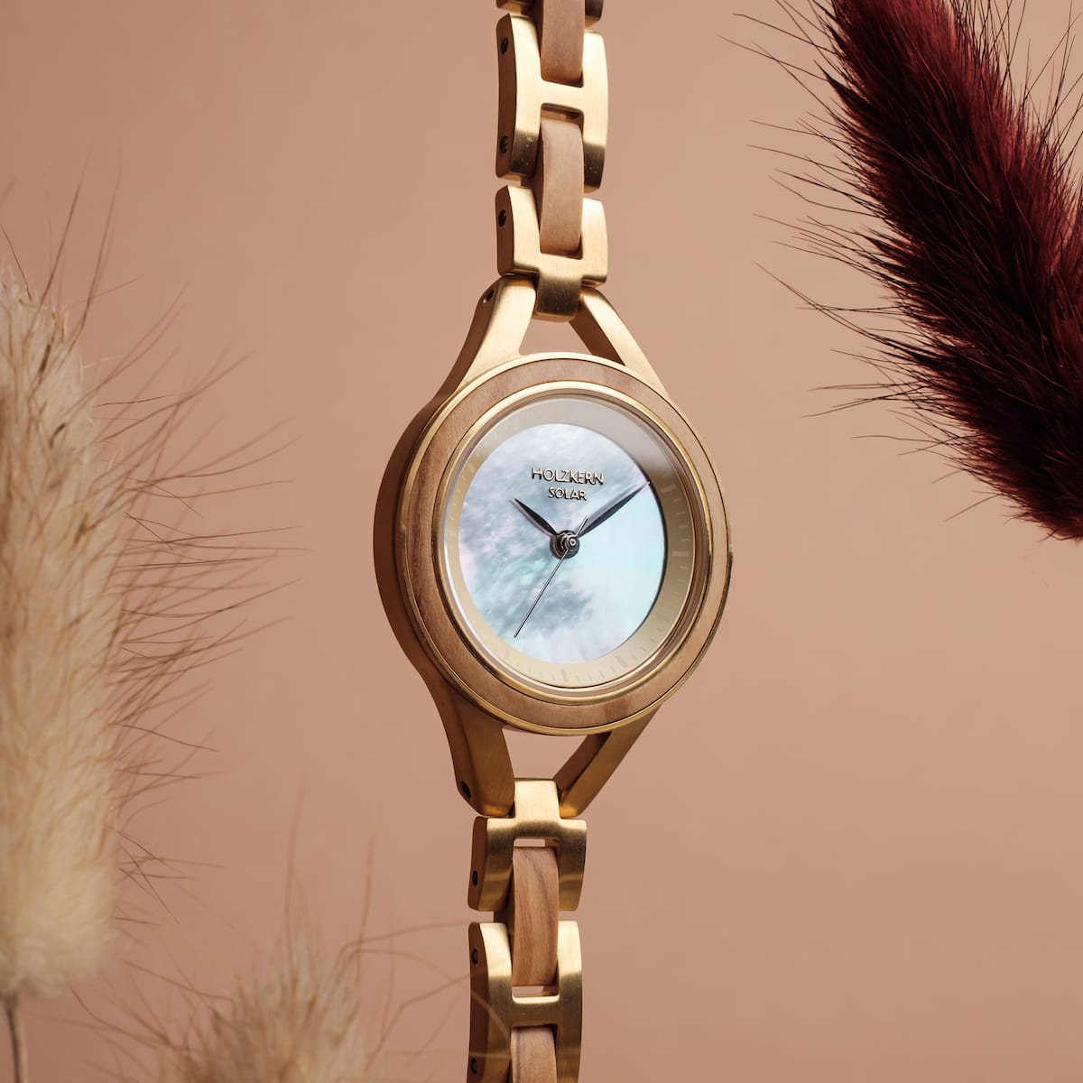 Tumi (Olive/Mother-of-pearl) | Holzkern Wood Watches