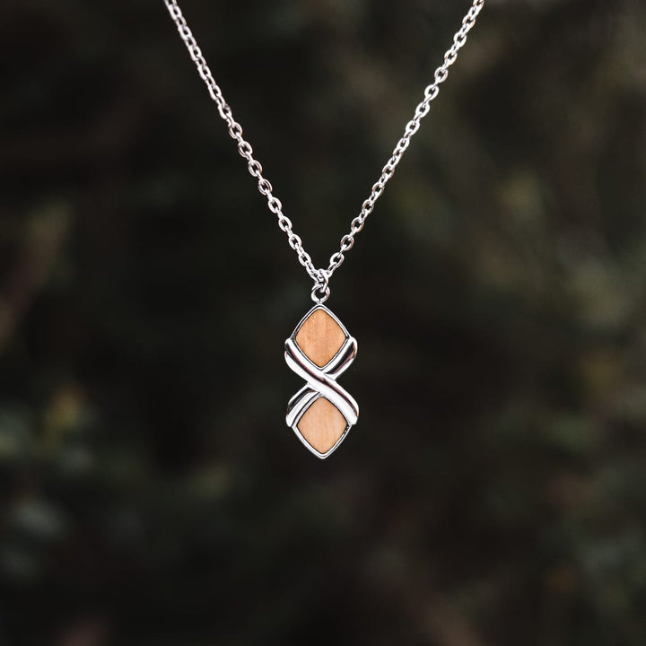 "Mosaic Necklace", an elegant necklace featuring olive and silver tones with a unique mosaic design.