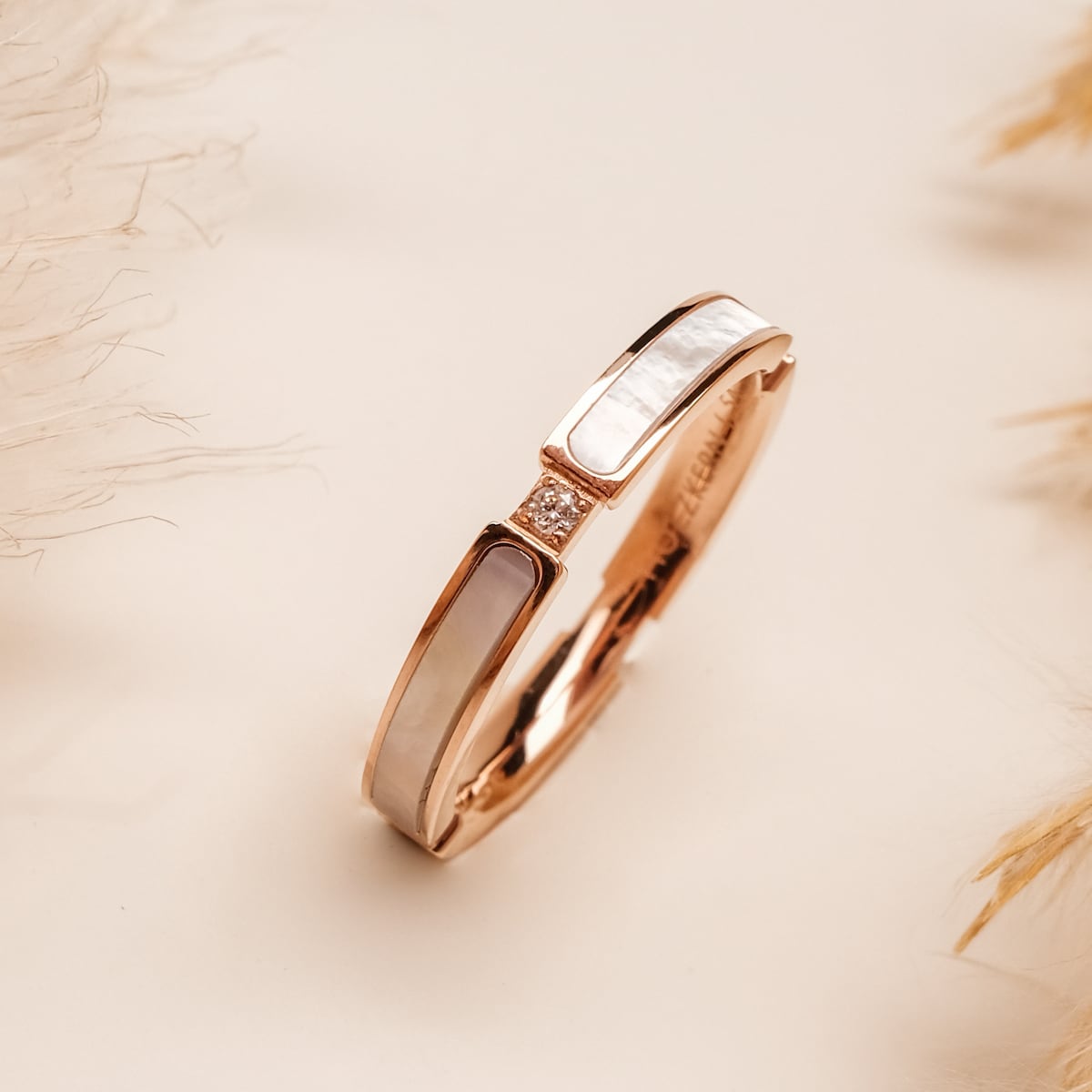 Campania Ring (Mother-of-pearl/Rose Gold) | Holzkern