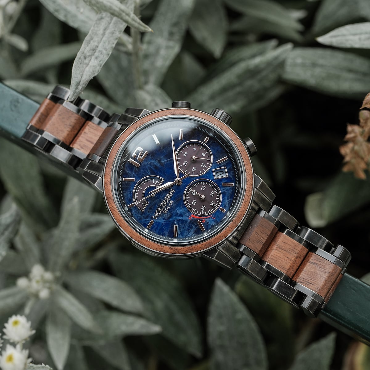 Syntonize (Sodalite/Walnut) | Holzkern Wood Watches