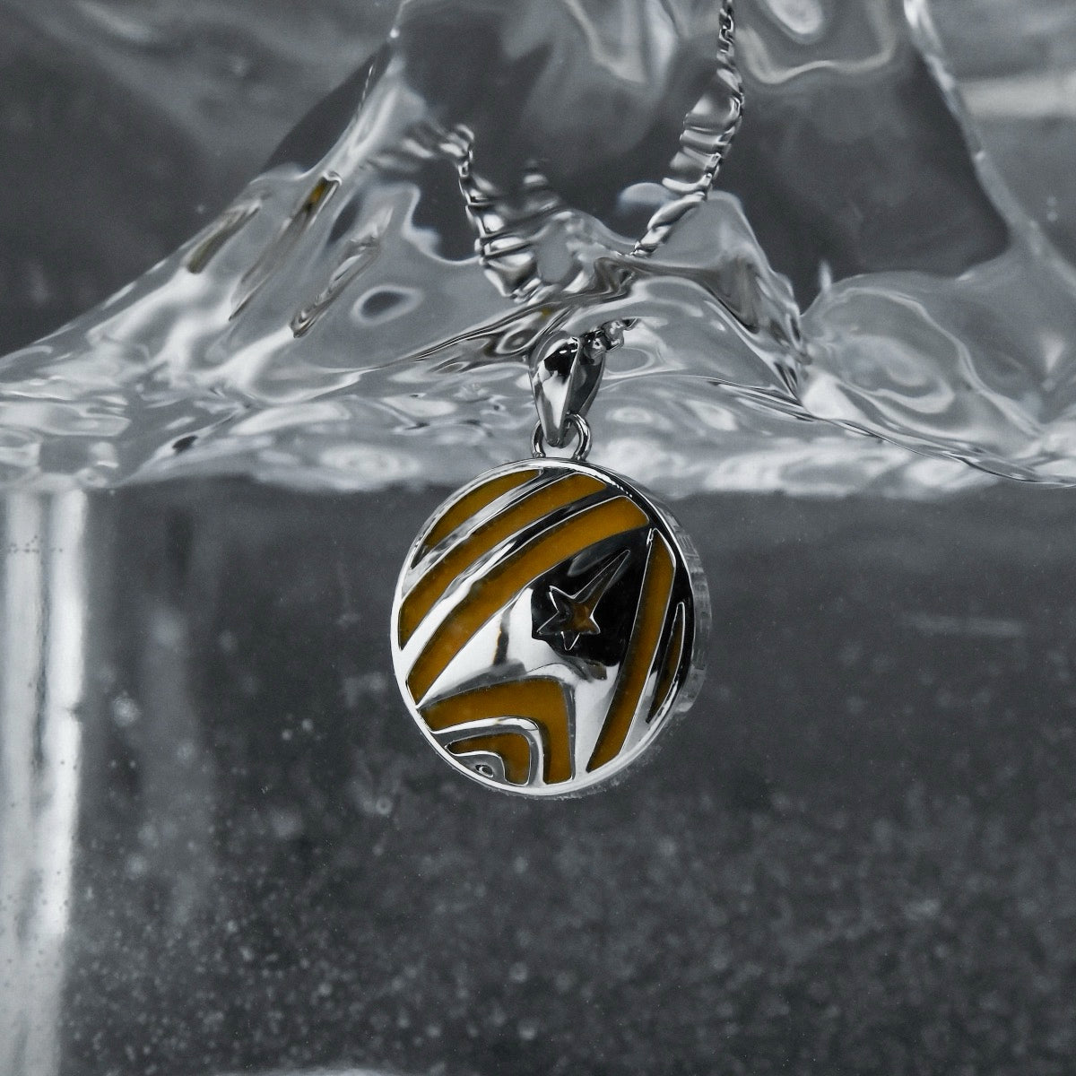 Command Necklace (Jade/Silver) – Holzkern