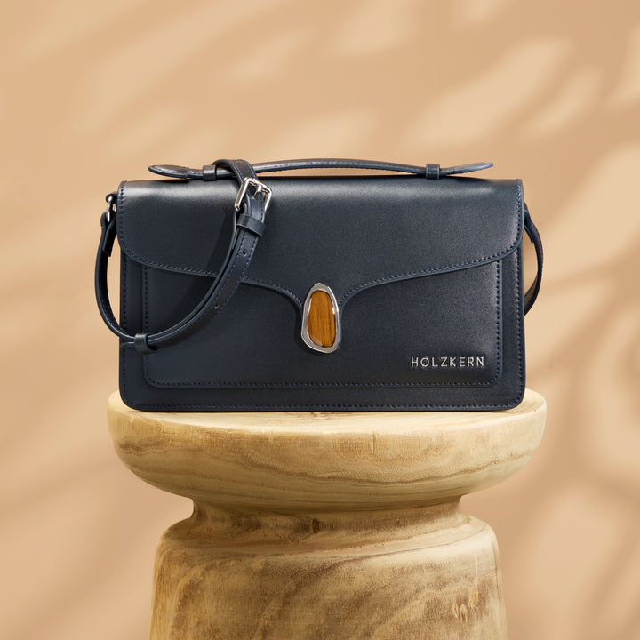 Roaming (Walnut/Silver)