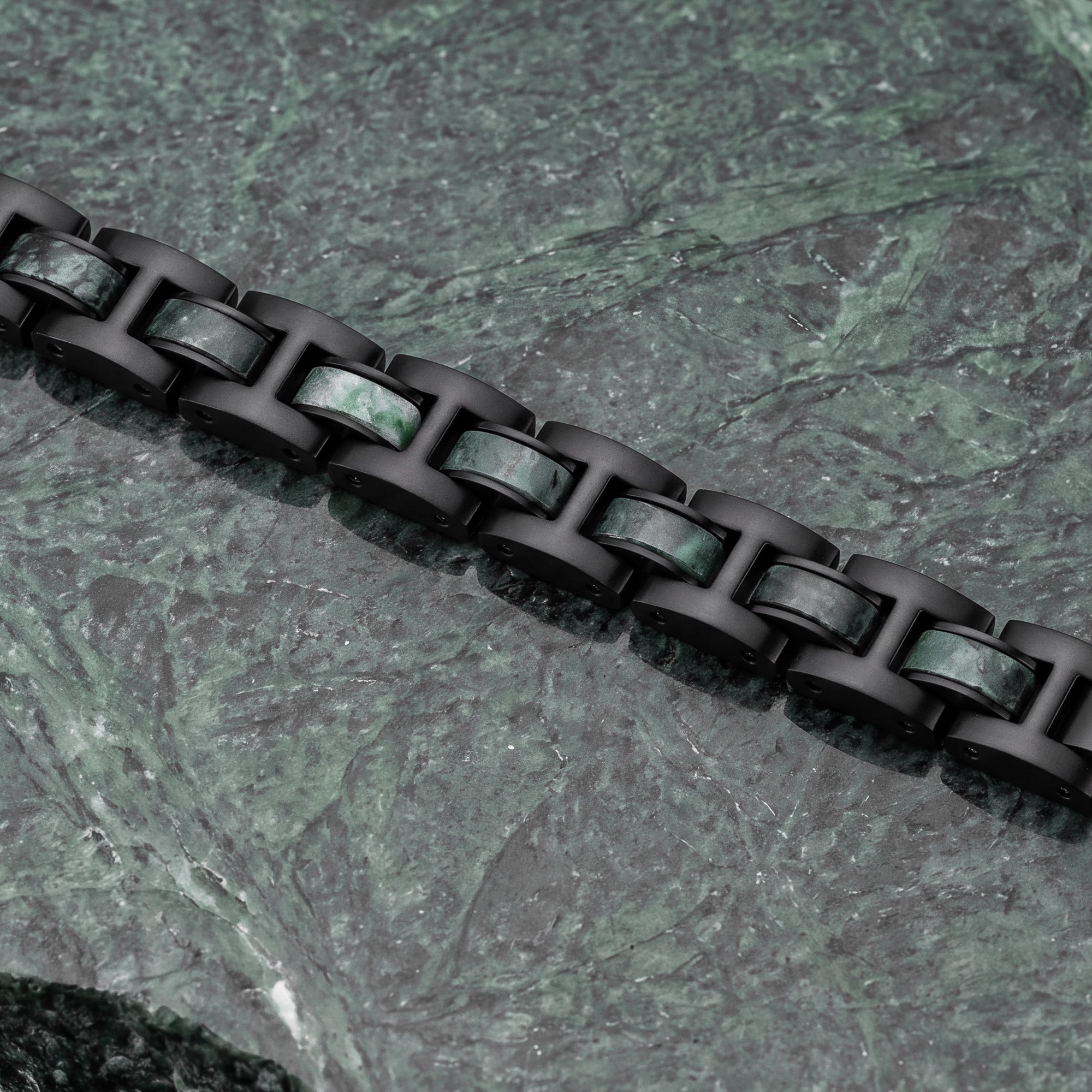 Forte (Marble/Black) – Holzkern