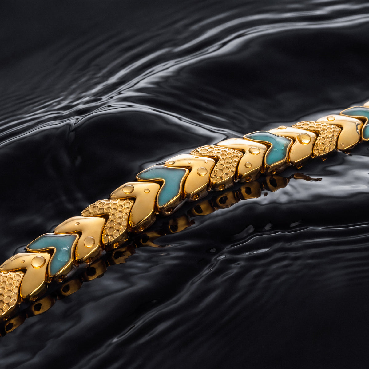 Alula (Aquamarine/Gold)