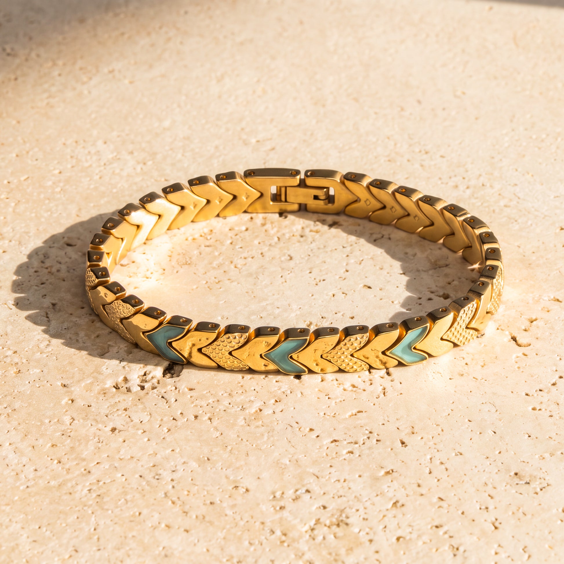 Alula (Aquamarine/Gold)