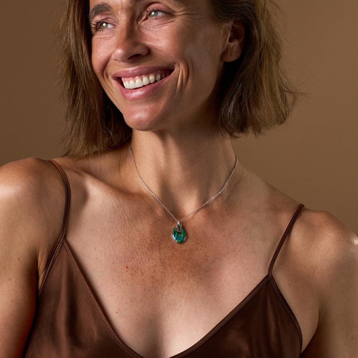 Truecolors Necklace (Burr Walnut/Silver)