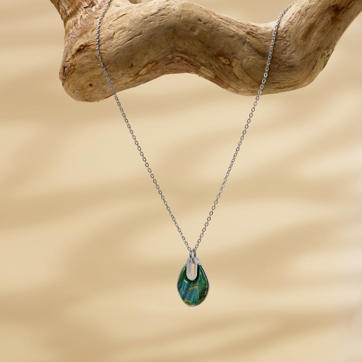 Truecolors Necklace (Burr Walnut/Silver)
